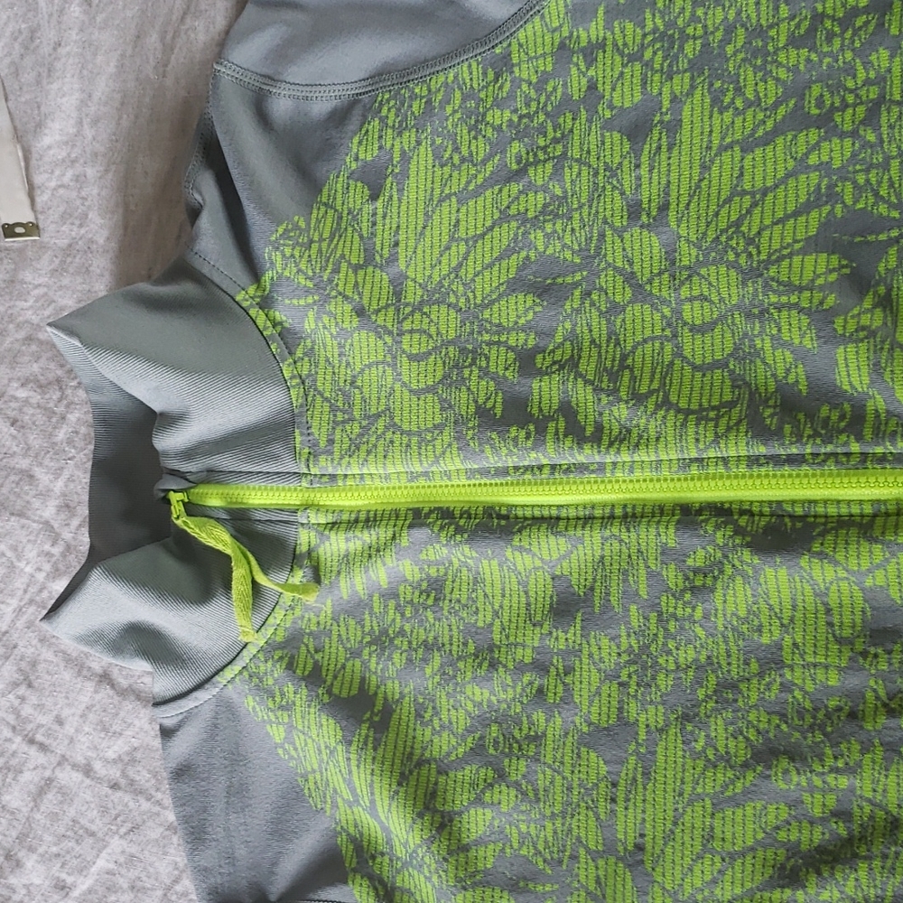 Fabletics zip up - Picture 12 of 12